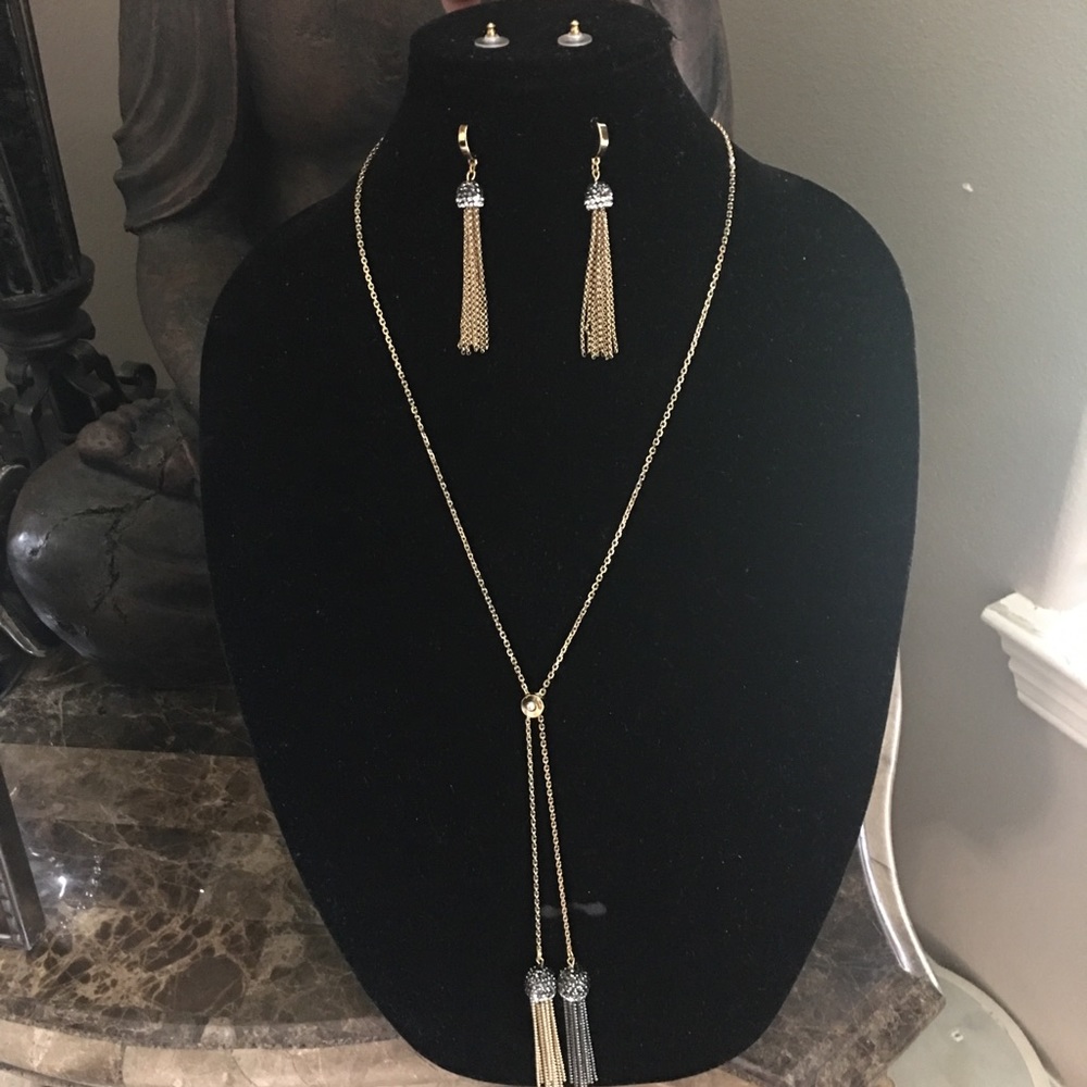 Earrings & Necklace Set